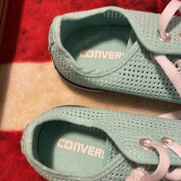 Converse brand new with no tags - Picture 3 of 8